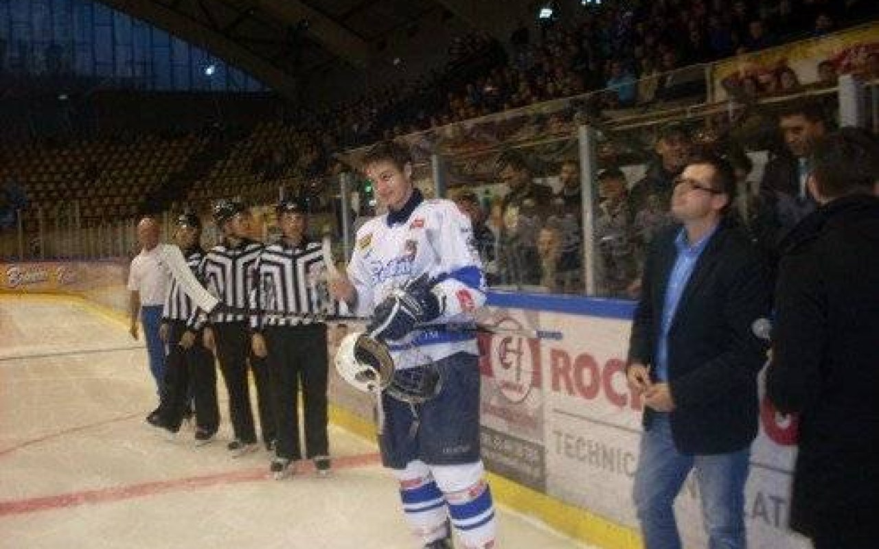 HOKEJ NA LODZIE. Unia już gromi!