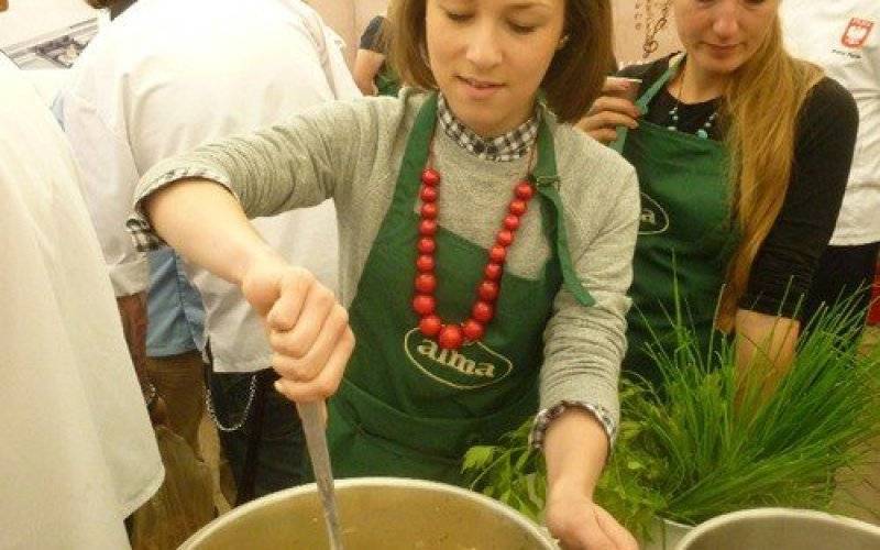 FESTIWAL SMAKU. Parzybroda, sekulotka, wisienka zalana czarem pustyni, szynka z kopytkiem... - ZDJĘCIA