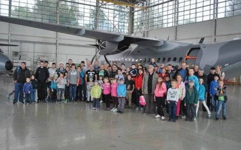 REKREACJA. Ryk silników i 100 osób za sterami samolotu