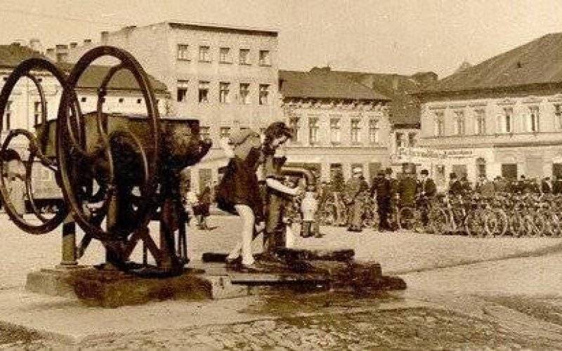 OŚWIĘCIM. Zdjęcia dla przemierzającego miasto przechodnia
