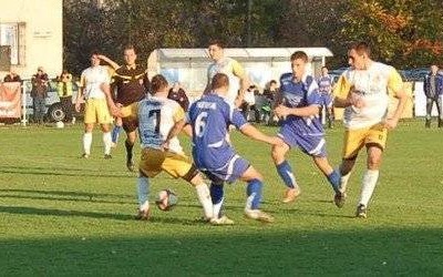 PIŁKA NOŻNA. Krótkie wakacje. Granat ma problem