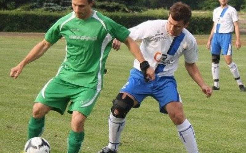 PIŁKA NOŻNA. Derby w Oświęcimiu