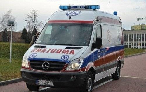 POWIAT. Wspólnie kupują nową karetkę. - Powiat musiał dać przykład i dołożyć najwięcej - mówi starosta Józef Krawczyk