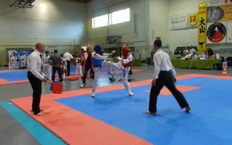 KARATE. Dwa złote krążki i brąz dla oświęcimian