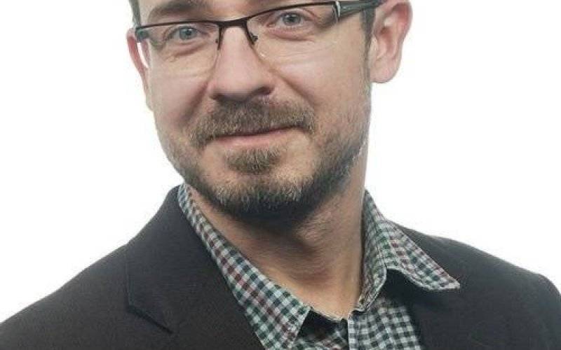 FELIETON. Jaja do sześcianu. Pełniący funkcję prezydenta Janusz Chwierut wstydzi się swojego premiera?