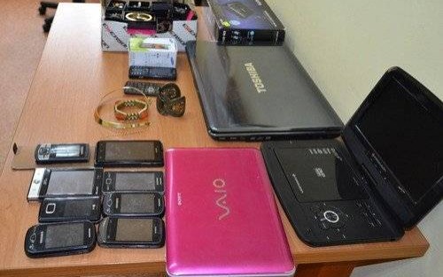 OŚWIĘCIM-BRZESZCZE. Włamywacze i paser zatrzymani. Mienie odzyskane