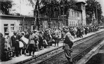 HISTORIA. Nazistowski zbrodniarz na dworcu kolejowym w Olkuszu