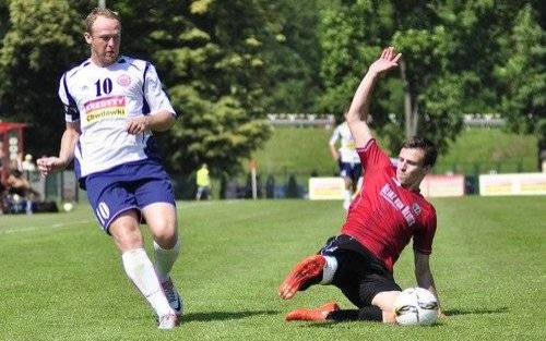 PIŁKA NOŻNA. Porażki Soły i Niwy w meczach kontrolnych