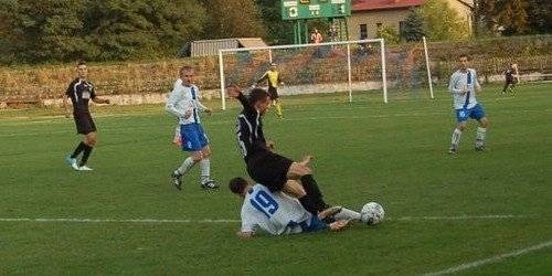 PIŁKA NOŻNA. Niespodzianka w Kętach. Soła wkracza do gry!
