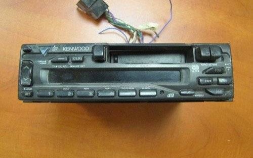 KĘTY. Czyje to odtwarzacze?