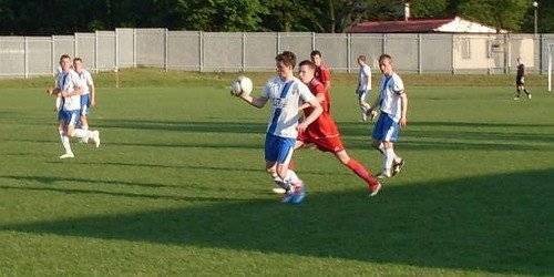 PIŁKA NOŻNA. Oświęcimianie w czubie piątoligowej tabeli