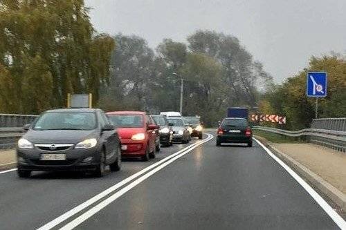 OŚWIĘCIM. Takich korków jeszcze nie było! Policjanci w pełnej gotowści!
