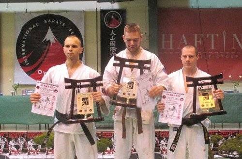 KARATE. Brzeszczanie w srebrze i brązie