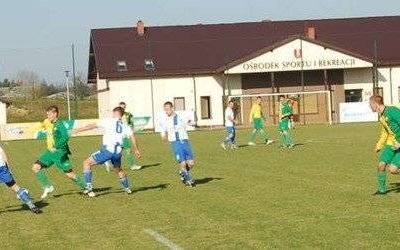 PIŁKA NOŻNA. Do Gromca po zwycięstwo