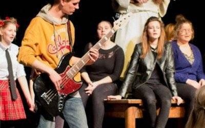 KĘTY. Koncert charytatywny uczniów „Dabrowskiej”