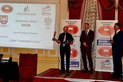 CHELMEK - ZATOR. Nasze gminy docenione w dziedzinie sportu i przedsiębiorczości