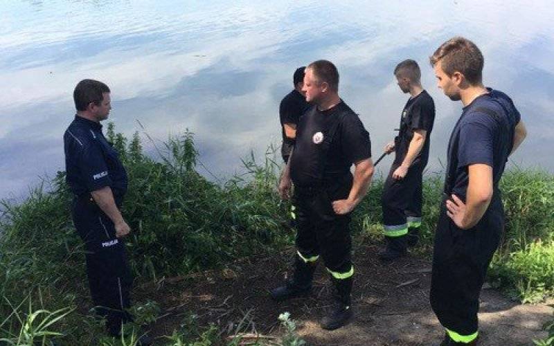 Z OSTATNIEJ CHWILI. W Bobrku z Wisły wyłowiono zwłoki
