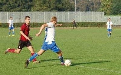 PIŁKA NOŻNA. Unia gra sparingi i testuje zawodników