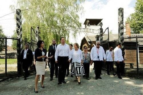 OŚWIĘCIM. Prezydent Panamy odwiedził Miejsce Pamięci i Muzeum Auschwitz