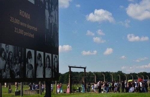 MUZEUM AUSCHWITZ. Dzień Pamięci o Zagładzie Romów i Sinti