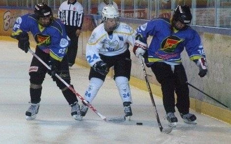 KOBIECY HOKEJ. Inauguracyjny pech unitek
