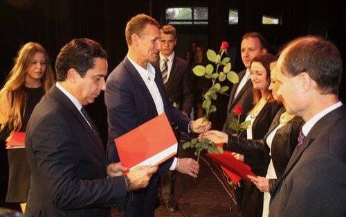 OŚWIĘCIM. Pracownicy powiatowych placówek oświatowych świętowali dziś w OCK - FOTORELACJA