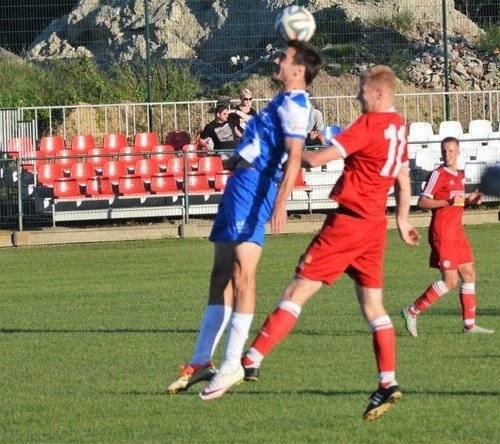 PIŁKA NOŻNA. Unia jedzie do sąsiadki w tabeli, a Soła zagra na wyjeździe z.... Unią