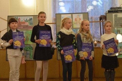 BABICE. Wernisaż Gminnej Wystawy Młodych Talentów. Pierwszy, ale na pewno nie ostatni - ZDJĘCIA