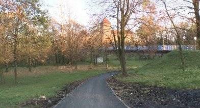 OŚWIĘCIM. Pierwsze 300 metrów Wiślanej Trasy Rowerowej. Do Bałtyku jeszcze spory kawałek