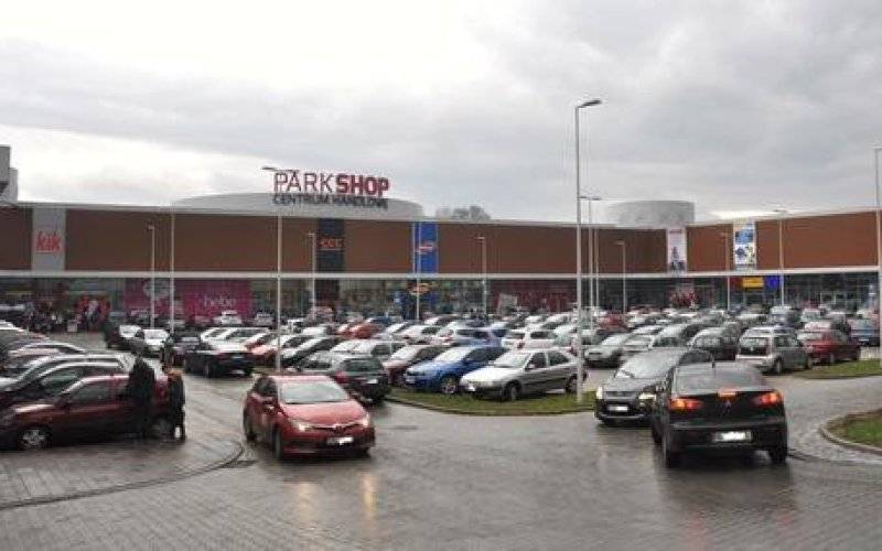 OŚWIĘCIM. Park Shop ruszył na całego. Tłumy zakupowiczów i korki na drogach - ZDJĘCIA