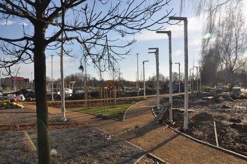 OŚWIĘCIM. Oświetlony park i mnóstwo atrakcji. W (tym) trójkącie bermudzkim nikt nie zabłądzi - ZDJĘCIA