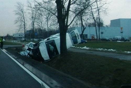 OŚWIĘCIM. Wypadek na DK44 w pobliżu nowej fabryki - ZDJĘCIA