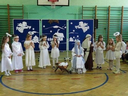 OŚWIĘCIM. Szkolne jasełka wystawione przez najmłodszych