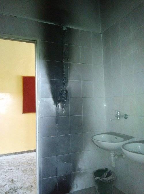 BRZESZCZE. Ogień w gimnazjum. Kilka osób z dolegliwościami