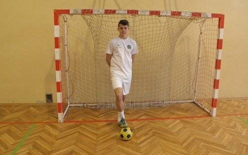 CHEŁMEK. Utalentowany piłkarz w kadrze Polski U-16!