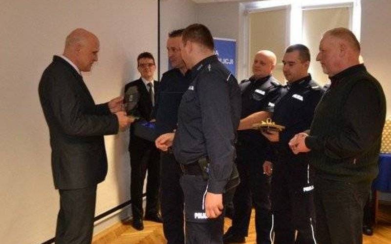 OŚWIĘCIM. Pożegnania nadszedł czas. Naczelnik Wydziału Prewencji przeszedł na emeryturę