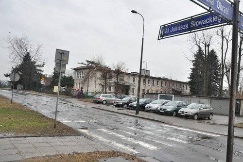 OŚWIĘCIM. Rusza II etap przebudowy ul. Słowackiego. Potrwa do lipca. Będą objazdy - ZDJĘCIA