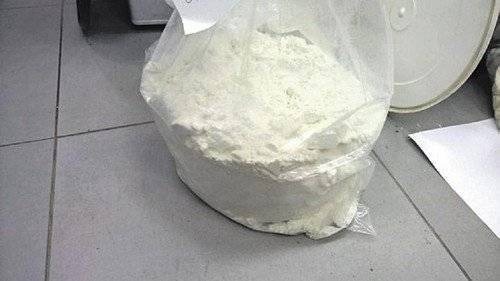 BRZESZCZE. Dealer narkotykowy i jego znajomi zatrzymani przez policjantów