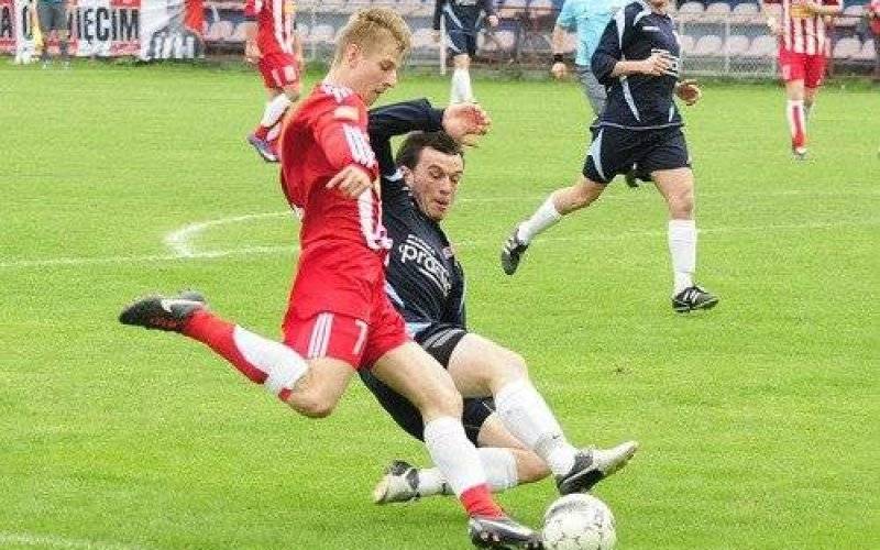 PIŁKA NOŻNA. Solarze mogą być zadowoleni. Trzecioligowa tabela nie kłamie