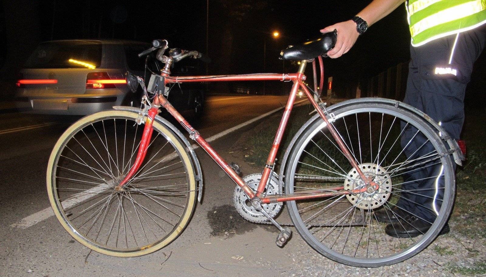 BRZESZCZE. Rowerzysta ze złamanymi żebrami trafił do szpitala