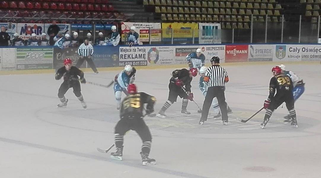 HOKEJ NA LODZIE. Minimalna wygrana gości z Bytomia