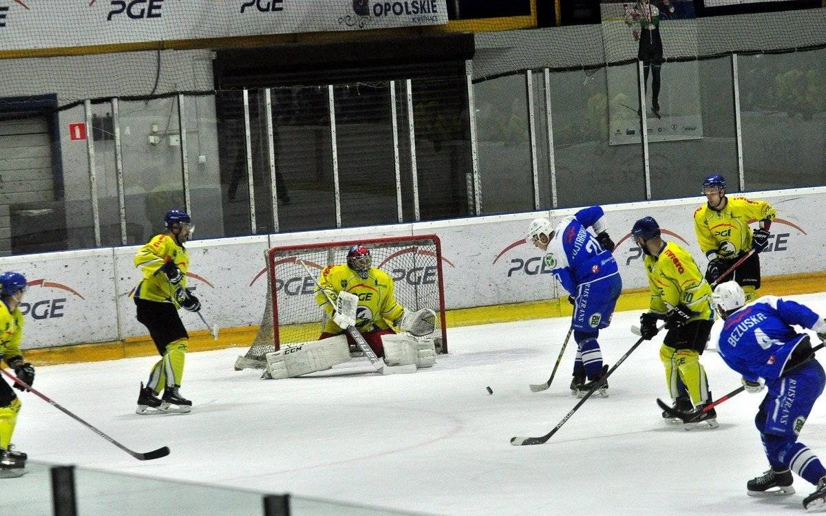 HOKEJ NA LODZIE. Orlik upolowany i Unia bliżej "szóstki"