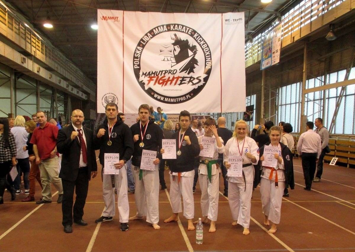 SPORTY WALKI. Łukasz Dadak znowu w złotym kolorze, a gospodarze z sześcioma medalami