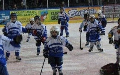 HOKEJ NA LODZIE. Młodzi unici zagrają na Stadionie Narodowym!