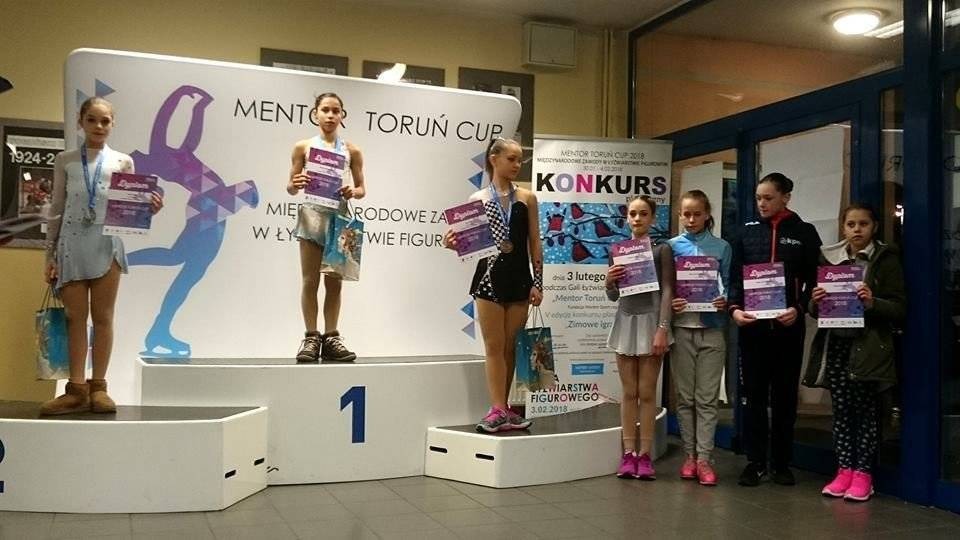 ŁYŻWIARSTWO FIGUROWE. Oświęcimianie w międzynarodowym towarzystwie