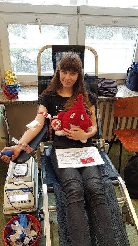 KĘTY. Akcja Krwiodawstwa w „Koperniku” na 15-lecie działalności Klubu HDK