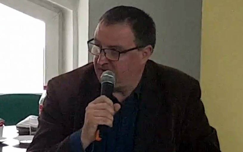 GMINA OŚWIĘCIM. Z parkingu do Urzędu Gminy. Błyskawiczny awans żony sołtysa sympatyzującego z wójtem