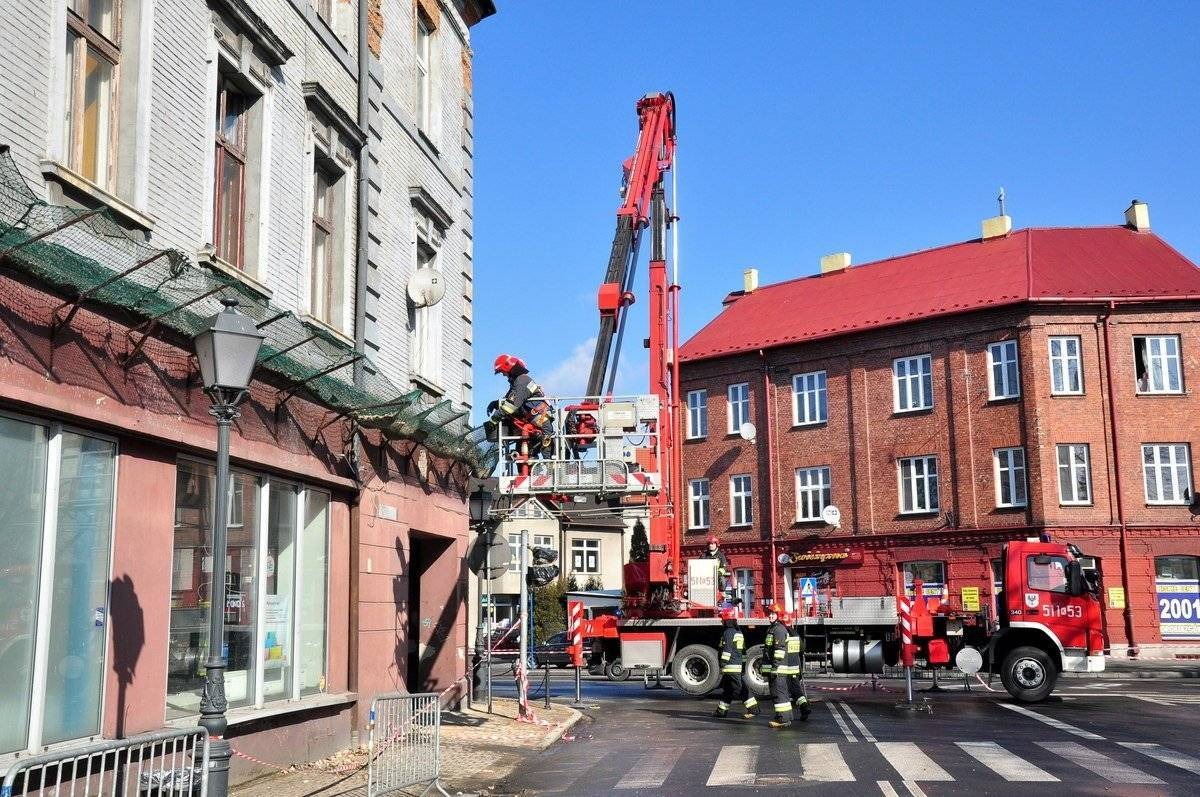 OŚWIĘCIM. Kamienica się sypie, właściciele zmieniają się jak w kalejdoskopie, a inspektor się tłumaczy