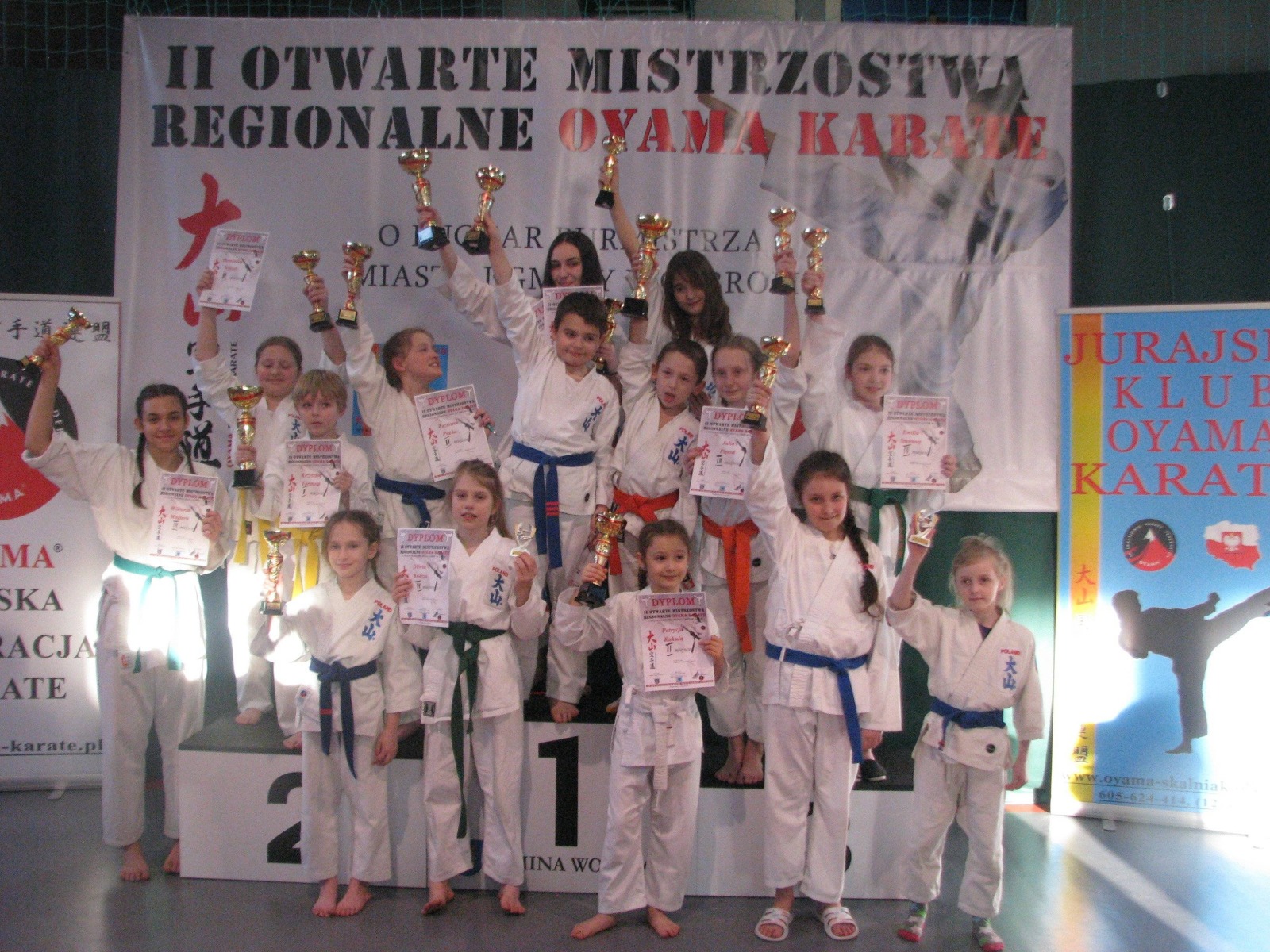 KARATE. Brzeszczanie z workiem pełnym medali