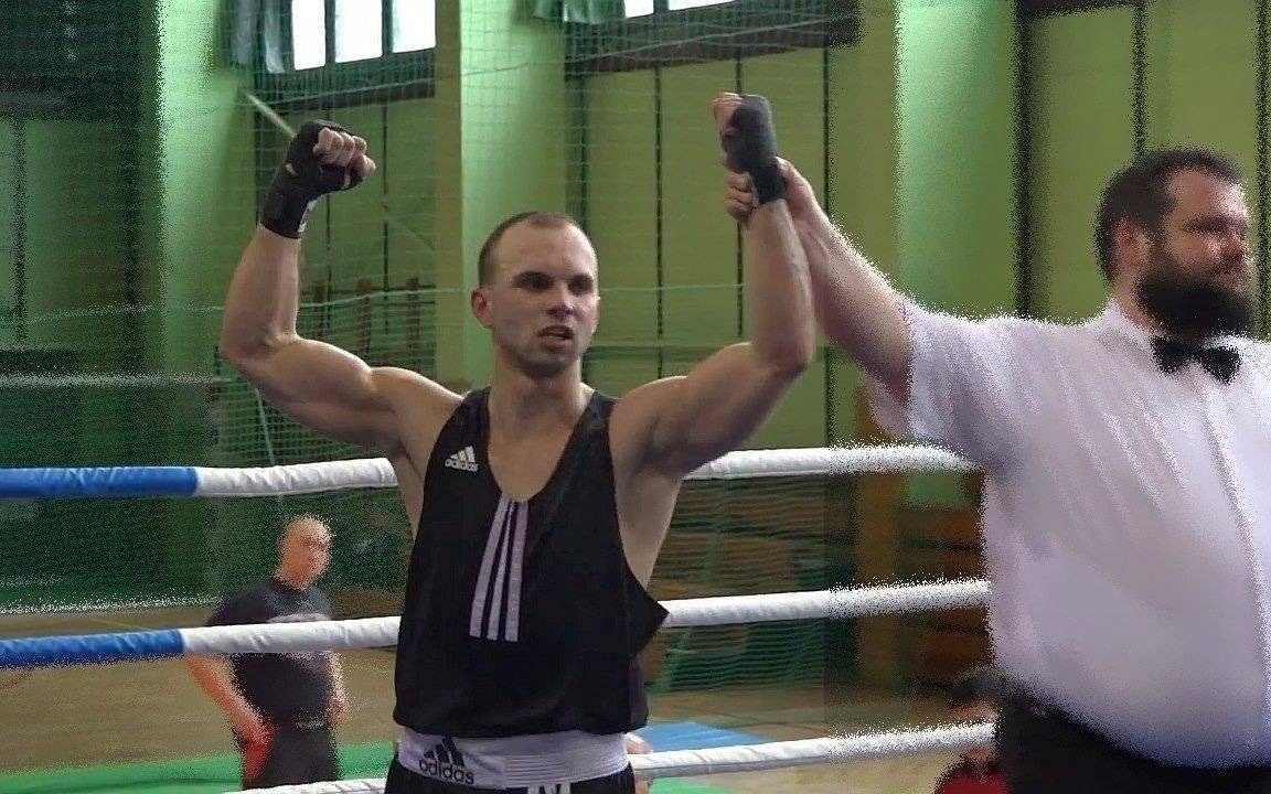 BOKS. Wiktor Czopek wicemistrzem Śląska!